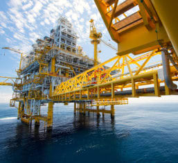 Image of oil platform 